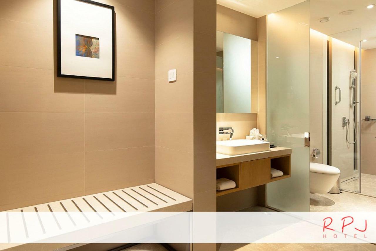 Rpj Hotel Rajkot Eksteriør bilde